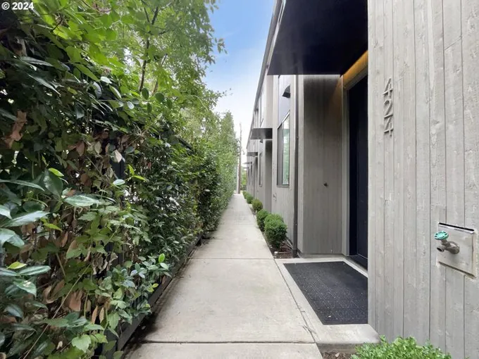 424 NE IVY ST 6, Portland OR 97212 for Sale