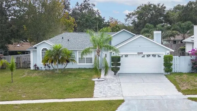 1105 MONTEAGLE CIRCLE, APOPKA, FL 32712  611100247 for Sale