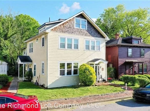 1016 Pecan Ave - Hopewell, VA 23860 - Home For Rent