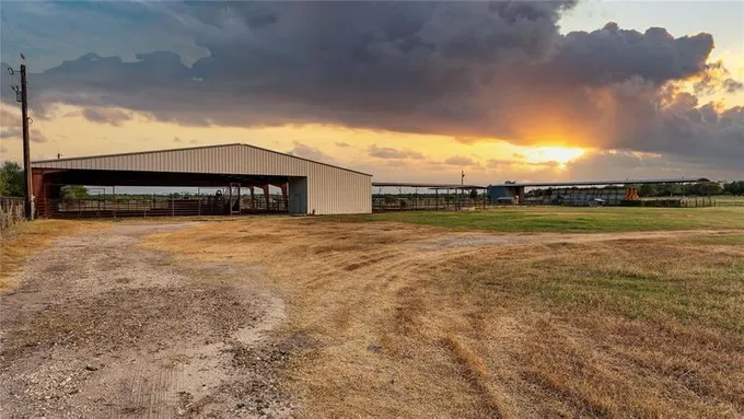 TBD CR 519, Shiner, TX 77984 for Sale