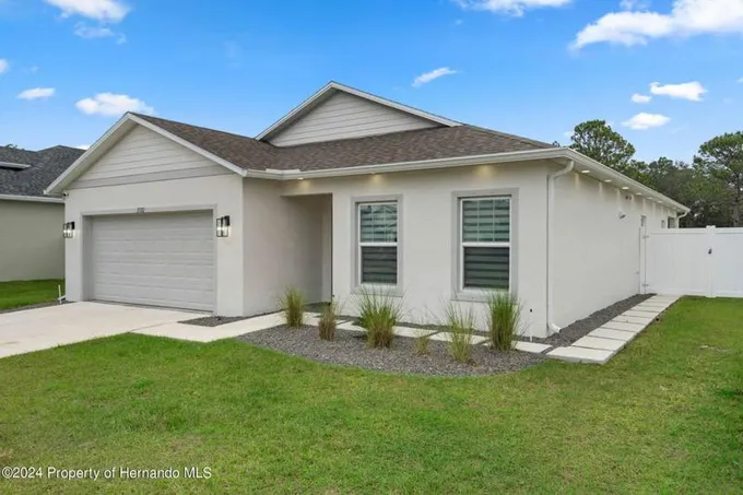 15312 DURANGO CIR, Brooksville, FL 34604 Single Family Residence For Sale  MLS# 2236113