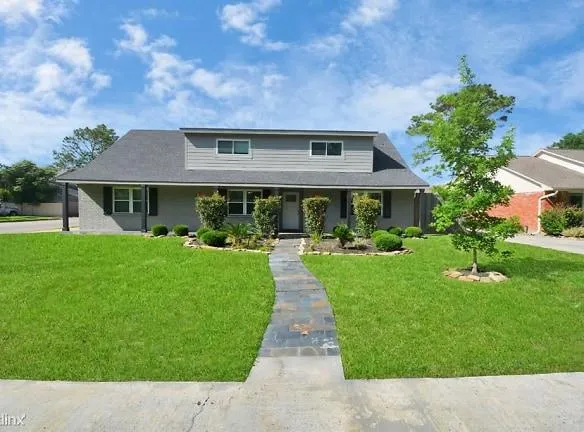 10634 Inwood Dr - Houston, TX 77042 - Home For Rent