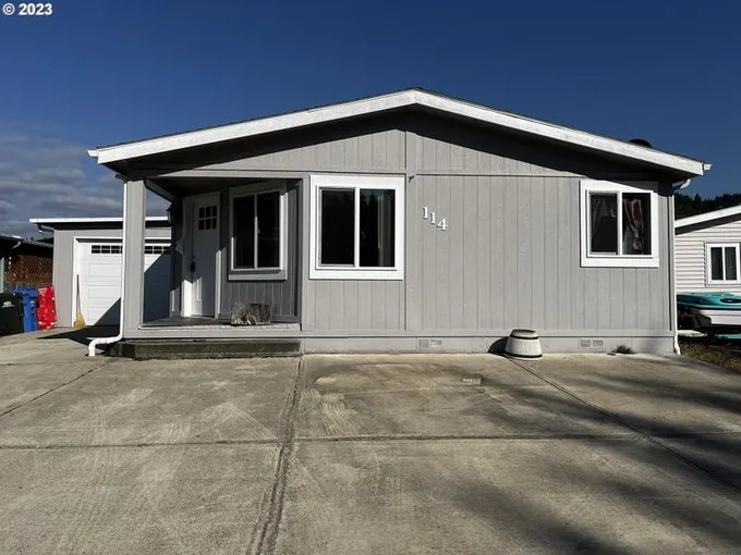 100 RIVER BEND RD, Reedsport OR 97467 for Sale