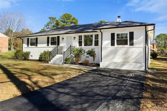 3835 FOXGLOVE RD, North Chesterfield, VA 23235 Single Family Residence For Sale  MLS# 2403071