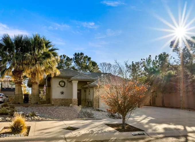 488 HORIZON HEIGHTS Circle, Horizon City, TX 79928 for Sale