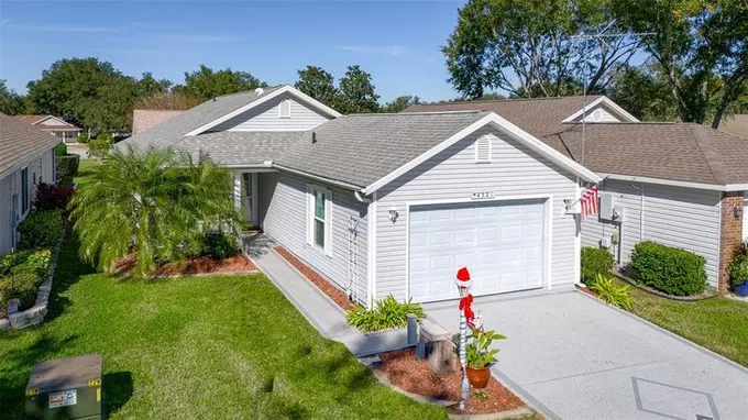 4521 Eaglewood Drive, Leesburg, FL 34748 for Sale