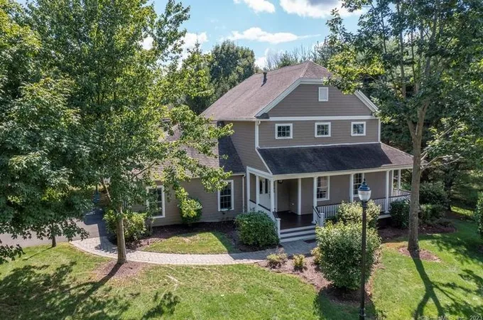 407 Chestnut Cir #78, Middlebury, CT 06762 - MLS 170600544 for Sale