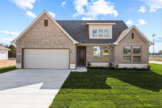 2102 Briarwood Dr, Bridgeport, TX 76426 for Sale