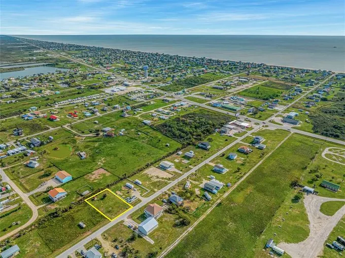 1080 N Monkhouse Dr, Crystal Beach, TX 77650 for Sale