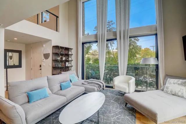 1087 Pearl St, La Jolla CA 92037 for Sale