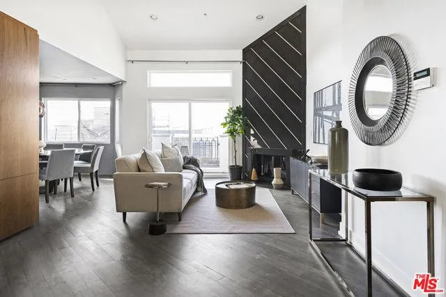 724 S Westgate PH1, Los Angeles CA 90049 for Sale