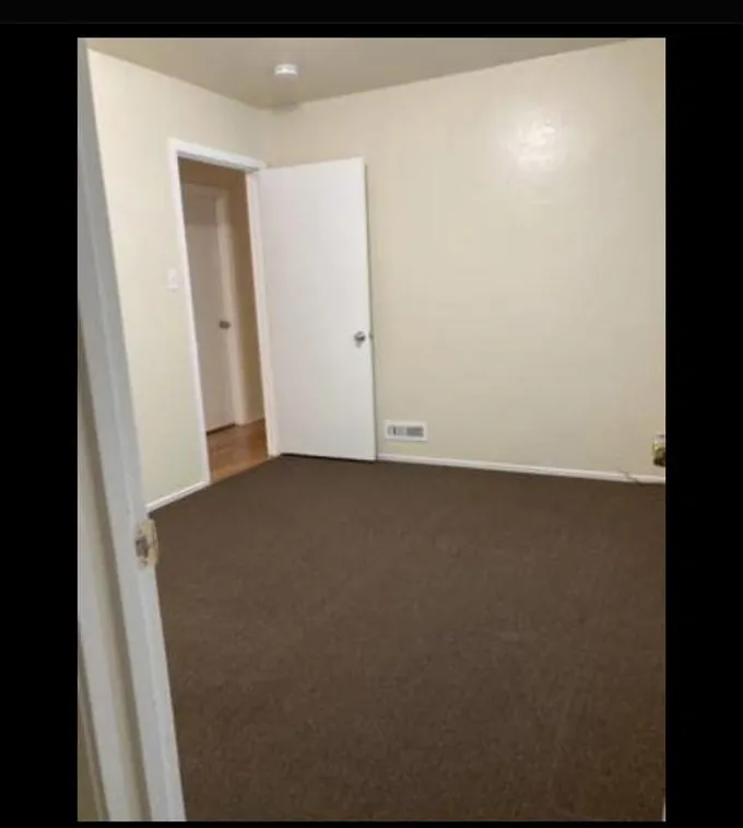 53813293  192 St Francis Blvd for Sale