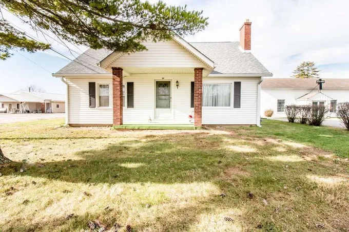 20 N Eisenhower Drive, Edinburgh, IN 46124  612861478 for Sale