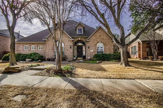 915 Cross Plains Dr, Allen, TX 75013  MLS# 20533592 for Sale