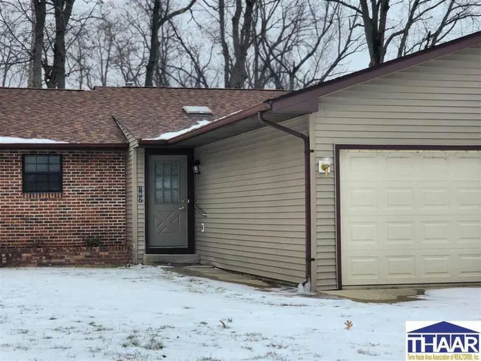 387 WHITE OAK LN, Terre Haute, IN 47804 Condominium For Sale  MLS# 102612 for Rent