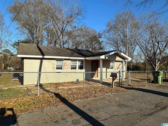3/2 for rent in Clanton, AL 35045 #102 Tyus Cir