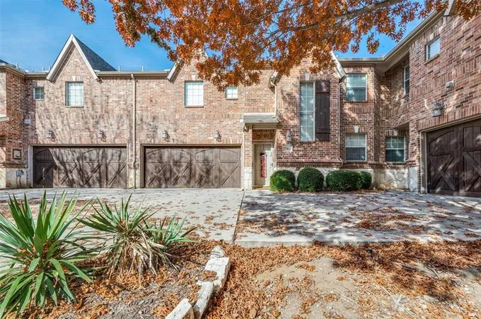 2968 Europa Dr, Grand Prairie, TX 75052 for Sale