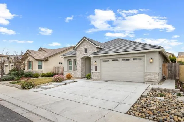 1605 Goldenstar, Hollister CA 95023 for Sale