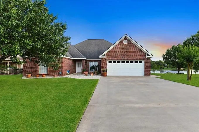 368 Fawn Rd, Livingston, TX 77351 for Sale