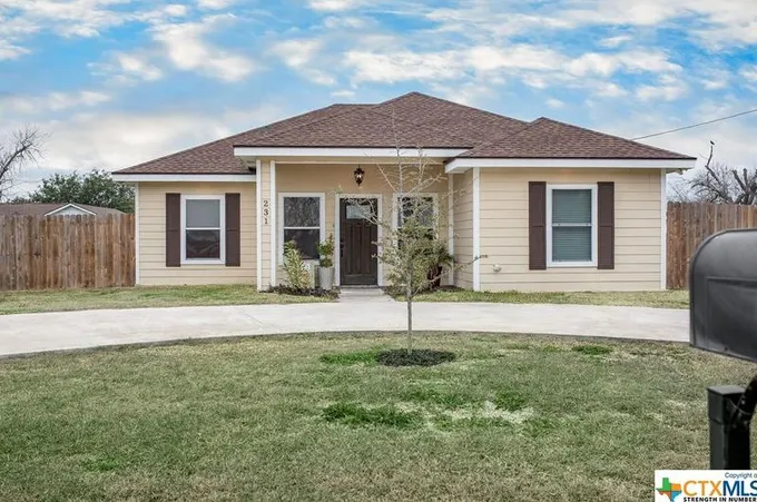 231 Oleander, Tivoli, TX 77990 - MLS 530204 for Sale