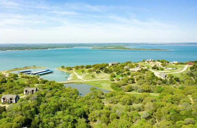 7007 Golf Drive, Whitney, TX 76692 for Sale
