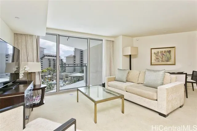 223 Saratoga Road 812, Honolulu HI 96815 for Sale