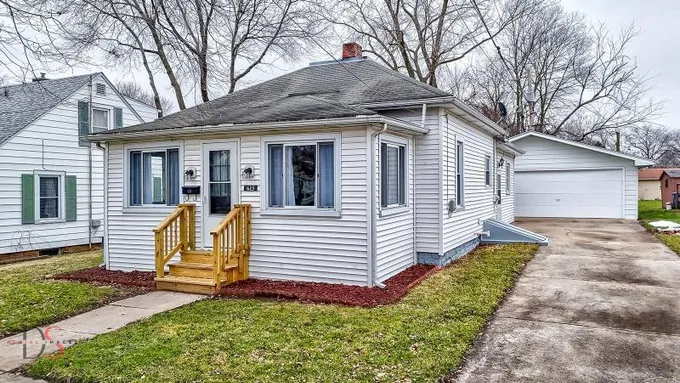 615 Price Street, Morris, IL 60450 for Sale