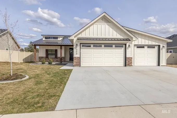 2808 Tamarack Street, Fruitland, ID 83619 for Sale