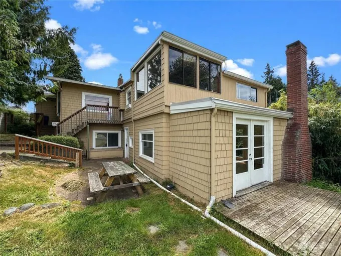 4511 SW LANDER ST, Seattle, WA 98116 Multi Family For Sale  MLS# 2133436 for Rent