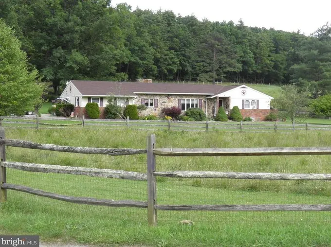 40 Deer Run Rd, Franklin, WV 26807 - MLS WVPT2000482 for Sale