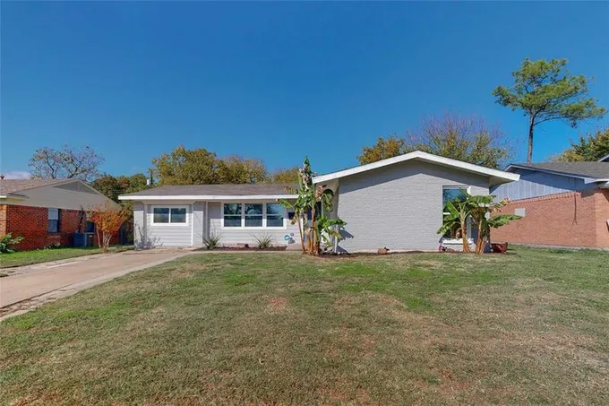 2715 Cary Dr, Mesquite, TX 75150 for Sale