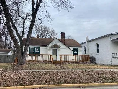 Maple Ave for Sale