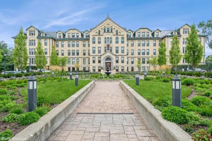 1041 RIDGE RD UNIT 101, Wilmette, IL 60091 Condominium For Sale  MLS# 11859398