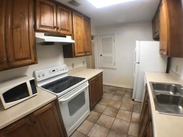 2529 Rio Grande St #41, Austin, TX 78705 - MLS 4064777 for Rent