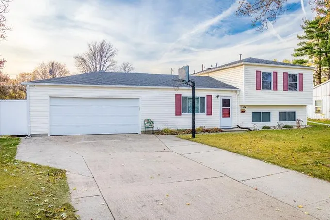Columbus, Bartholomew County, IN House for sale Property ID: 418216842