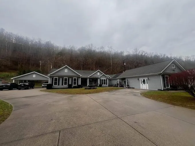 Thealka, Johnson County, KY House for sale Property ID: 418562047