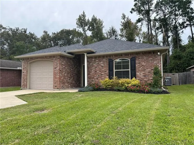 14653 Madison Ln, Ponchatoula, LA 70454  MLS# 2417765 for Sale