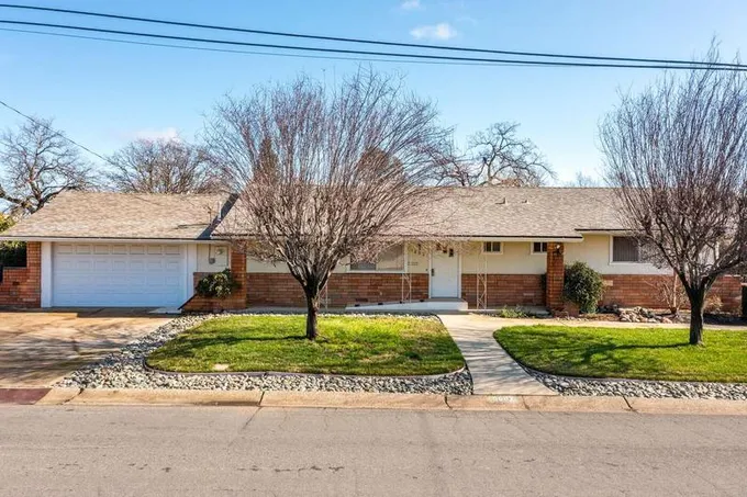 5802 Mountain View Drive, Redding, CA 96003  624059702 for Sale