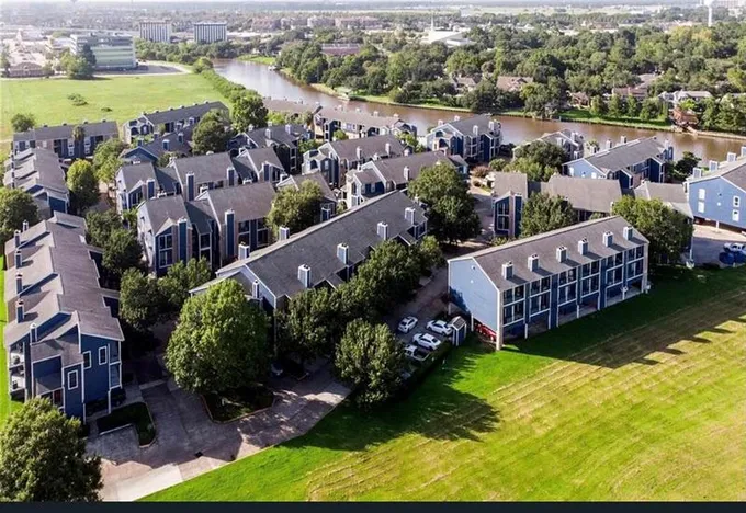 18519 Egret Bay Blvd #1502, Webster, TX 77058 for Sale