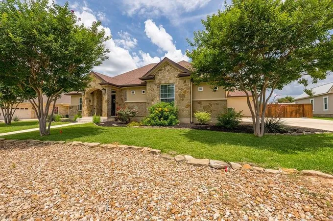 2148 Amberstone, Fredericksburg, TX 78624 for Sale