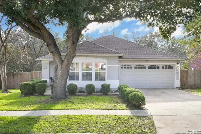 7084 Rimwood Street, Live Oak, TX 78233 for Sale