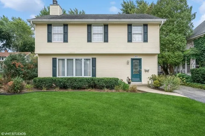 415 E PARK ST, Mundelein, IL 60060 Single Family Residence For Sale  MLS# 11967757