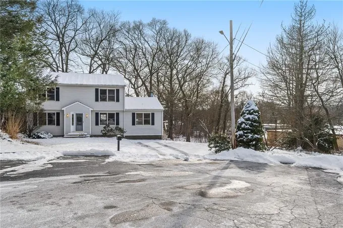 18 Patricia Drive, North Providence, RI 02904 for Sale