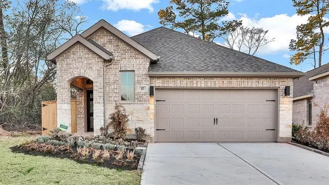 317 Rock Rose Path, Willis, TX 77318 for Sale