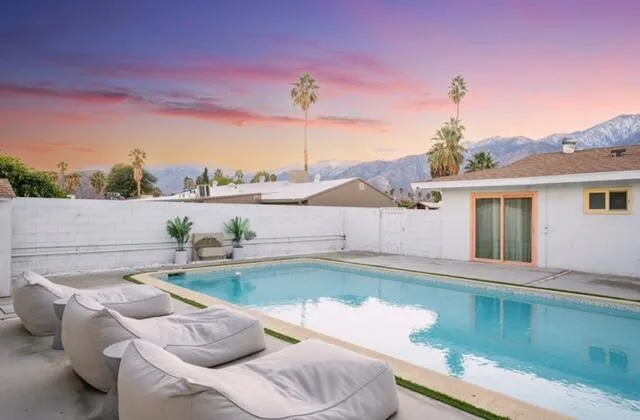 622 Highland, Palm Springs CA 92264 for Sale