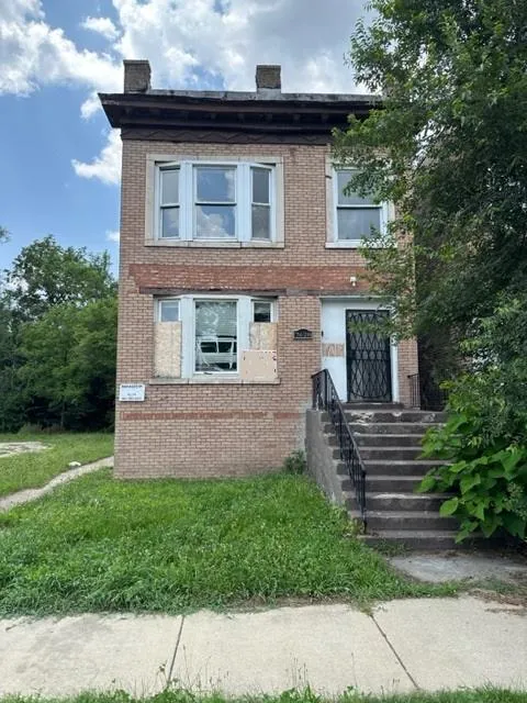 7628 South Eggleston Avenue, Chicago, IL 60620 for Sale