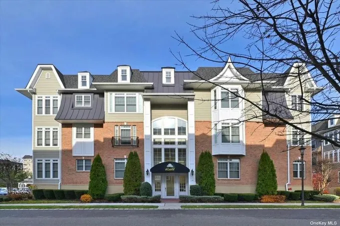 48 SHADY LN # 48, Westbury, NY 11590 Condominium For Sale  MLS# 3520101