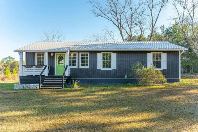 10712 US HIGHWAY 331 N, De Funiak Springs, FL 32433 Single Family Residence For Sale  MLS# 937072