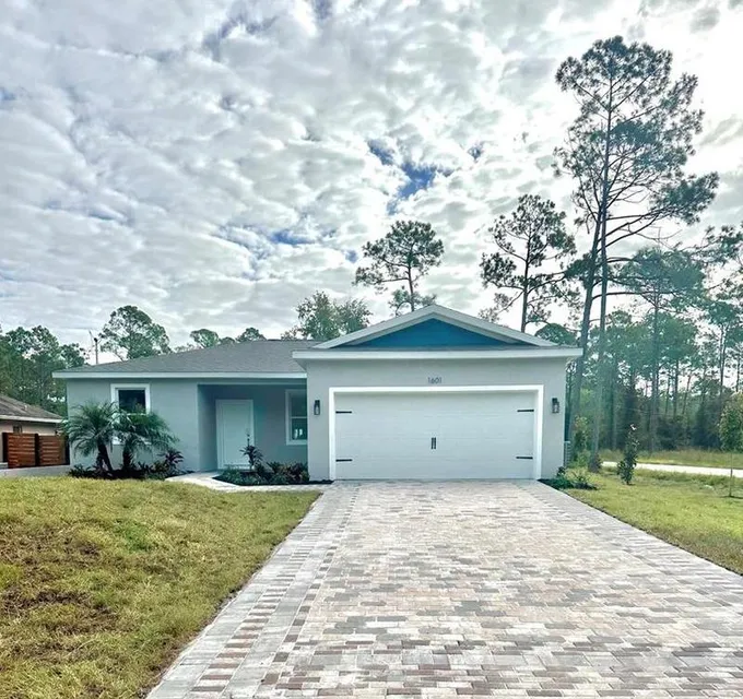 1601 10th Ave, Deland, FL 32724 - MLS O6153199 for Sale