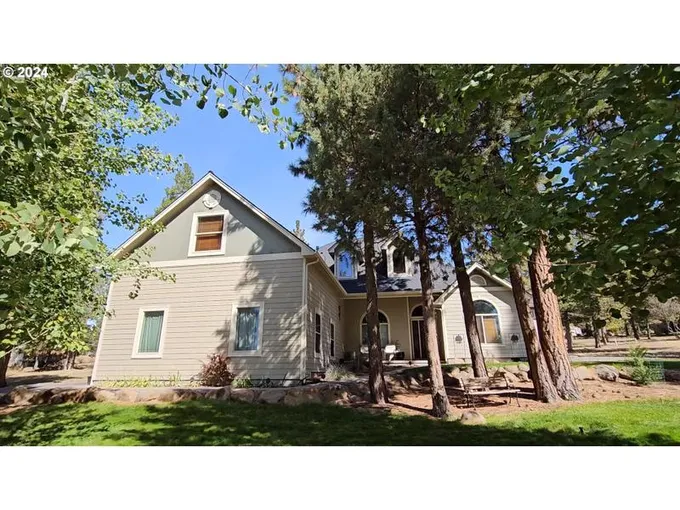 10421 KESTREL RD, Klamath Falls OR 97601 for Sale